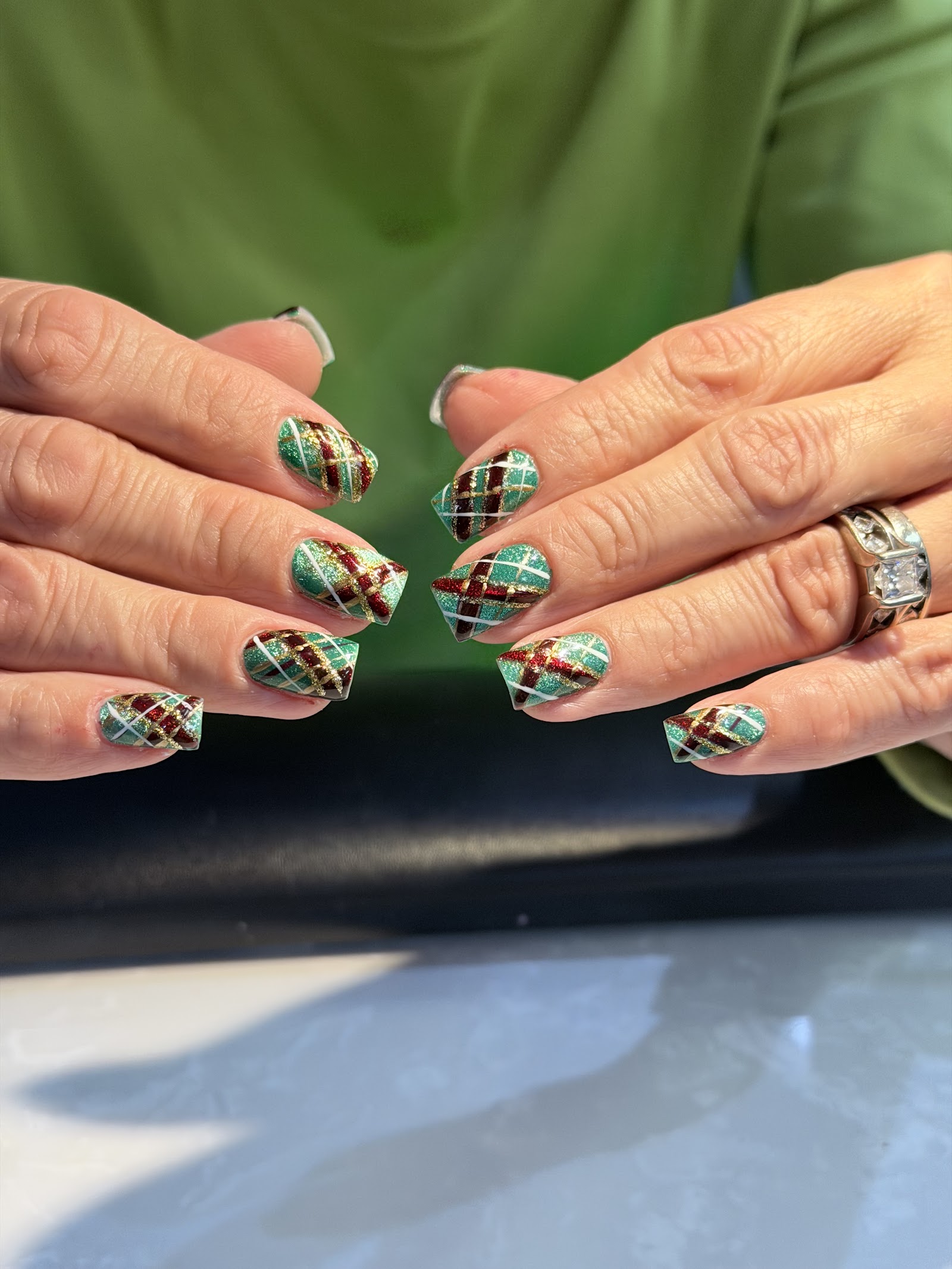Diamond Nail Bar nail photo 2
